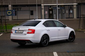 Škoda Octavia 2.0 TDI CR DPF RS DSG - 4