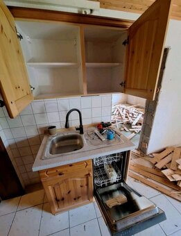 Borovicová kuchyně se spotřebiči, 4568 - 4