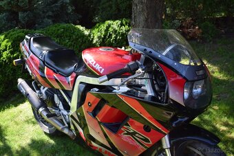 SUZUKI GSX-R 1100 - 4