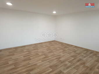 Pronájem bytu 2+kk, 61 m², Ostrava, ul. Komerční - 4