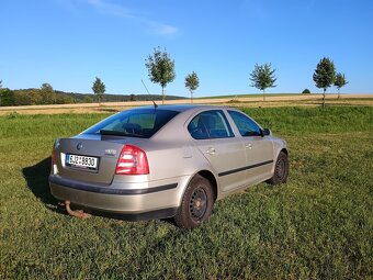 Škoda Octavia II sedan - 4