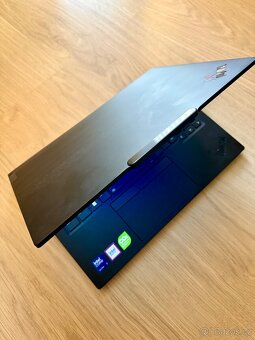 Lenovo ThinkPad X1 Carbon 12 Gen - 4