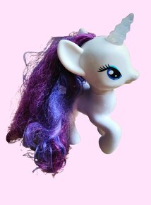 My little Pony svítící Rarity - 4