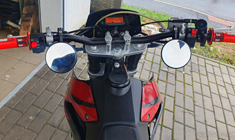 Malaguti XSM 125 jako Aprilia SX125 - 4