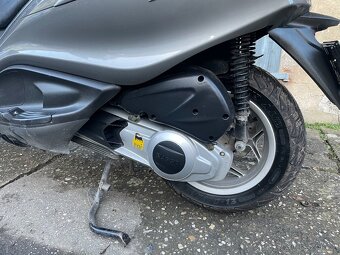 Dily Piaggio X10 - 4