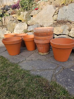 prodám květináče a podmisku - 4