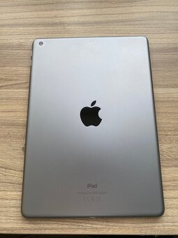 iPad 6 generace, 128GB - 4
