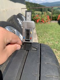prodám letní pneu Dunlop 225/55 r17 - 4