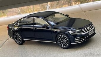 Volkswagen Phideon Paudi 1:18 - 4