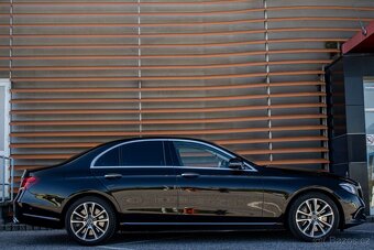 Mercedes-Benz E trieda Sedan 400 4MATIC A/T - 4