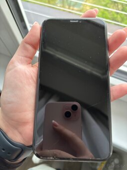 iPhone 11 - 4