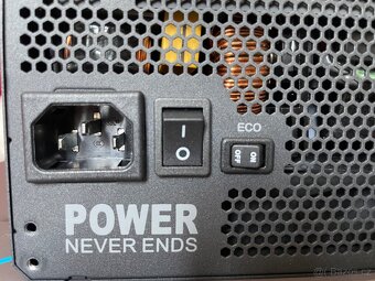 FSP Advan GM 850W - 4
