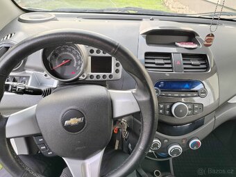 Chevrolet spark,

 1.0 16V - 4