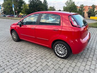 Fiat Punto 1.2i 57kW 2012 hezký stav dovoz DE - 4