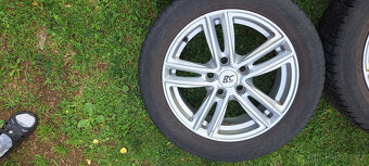 ALU kola Toyota Auris R16 + zimní gumy - 4