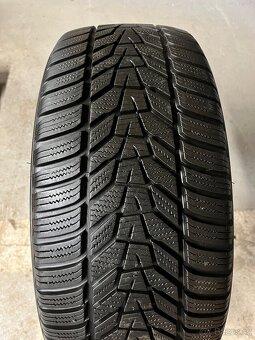 235/45 R19 Hankook Zánovní zimní pneu - 4