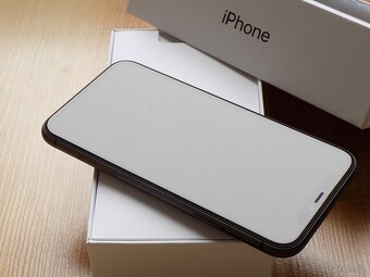 APPLE iPhone 11 64GB Black, ZARUKA, TOP STAV - 4