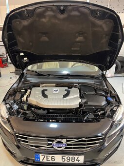 Volvo V60 D6 Plug-In Hybrid - 4