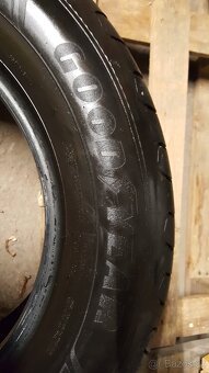 Prodám 4 letní pneu GOODYEAR EfficientGrip PERF2 215/65 R16 - 4