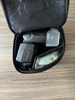 Nikon Speedlight SB- 700 - 4