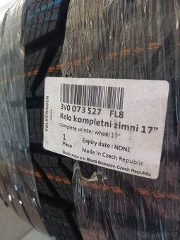 Š.Superb III,VW Passat B8- NOVÝ zimní ALU komplet 215/55R17 - 4