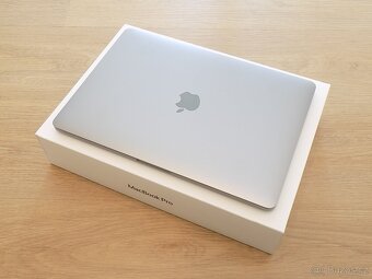  Apple MacBook Pro 13,3" (2022)/M2/16GB RAM/256GB/ZÁRUKA - 4