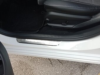 Mercedes 300 de ,225 kW,700nM, plug-in hybrid,rv 12m.2020 - 4