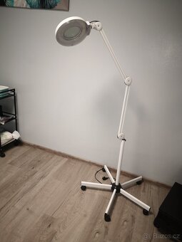 Multi-kosmetický přístroj pro diamantovou mikrodermabrazi 5v - 4