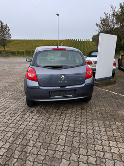 benzínový Renault Clio 1.6   65000km  jeden majitel - 4