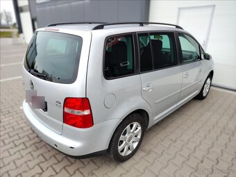 Volkswagen Touran 1,9 TDI Trendline (2005) - 4