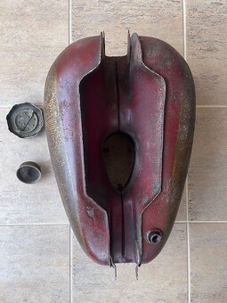Jawa 250,350 - nádrž - 4