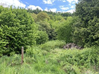 Prodej stavebního pozemeku o výměře 883 m2 ve Všenorech - 4
