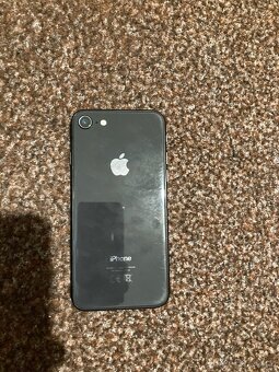 iPhone 8 - 4