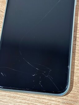 Apple iPhone 11 64GB - 4