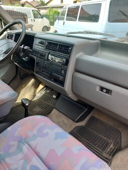 VW T4 Multivan 2.4 TD - 4