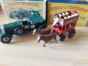 Matchbox yesteryear Y5 BENTLEY 41/2LITRE, Y12 HORSE BUS - 4