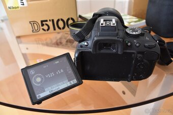 Nikon D5100 + Sigma 17-70mm f/2,8-4 - 4