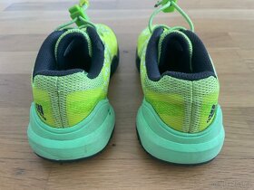 Prodám dětské sálové boty zn. Adidas - 4