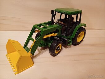 Traktor Bruder John Deere 6400 - 4