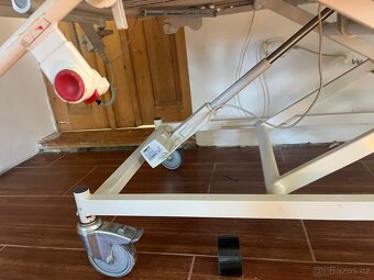 invalidni set postel zvedak toaleta kreslo - 4