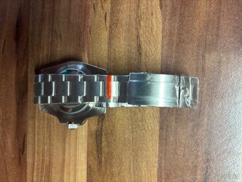 Rolex Submariner Hulk - 4