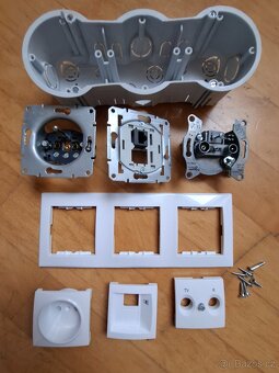 TV zásuvka s LAN do sádrokartonu - 4