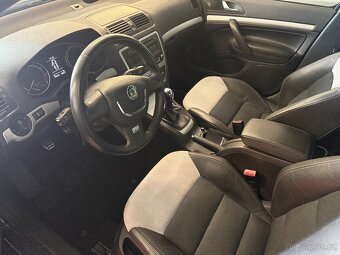 ŠKODA OCTAVIA RS 2.0 TSI MANUÁL - 4