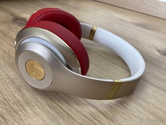Beats studio 3 - 4