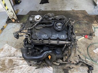 Motor 1.9tdi golf 5 bxe 77kw - 4