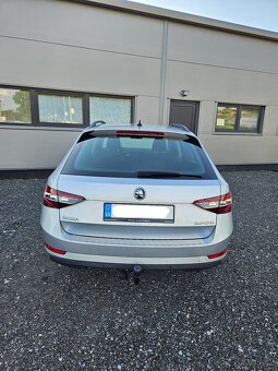Škoda Superb 2.0 l TDI 110KW DSG - 4