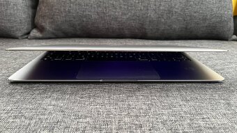 REZERVOVÁNO Macbook Air M1 (8 GB/256 GB) - 4