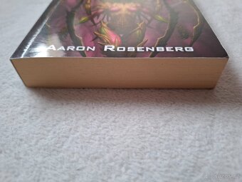 StarCraft královna čepelí - Aaron Rosenberg - 4