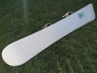 Prodám snowboard značky Gothic. Velikost 160cm. - 4
