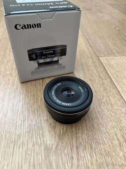 Objektiv Canon EF-S 24 mm f/2,8 STM - 4